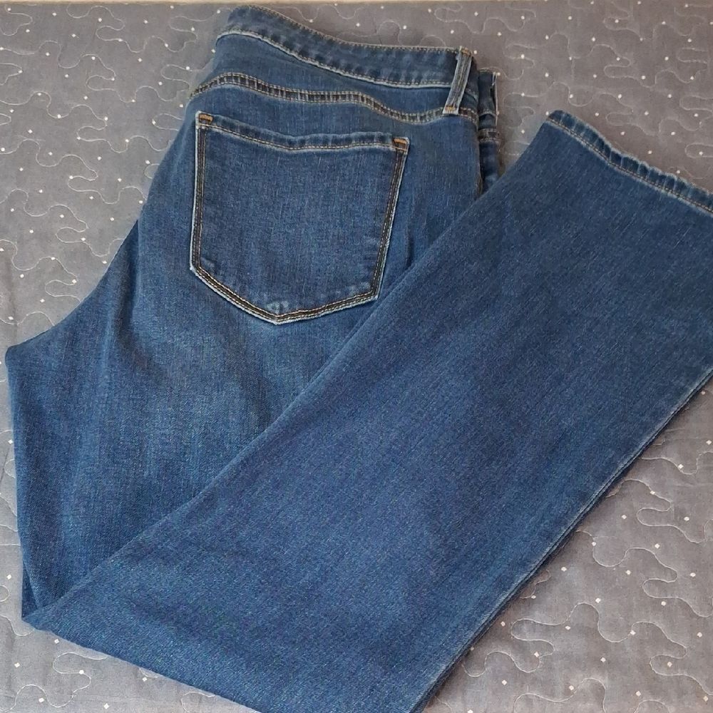 Old Navy Mid Rise Kicker Boot Cut Women's Jeans size 14